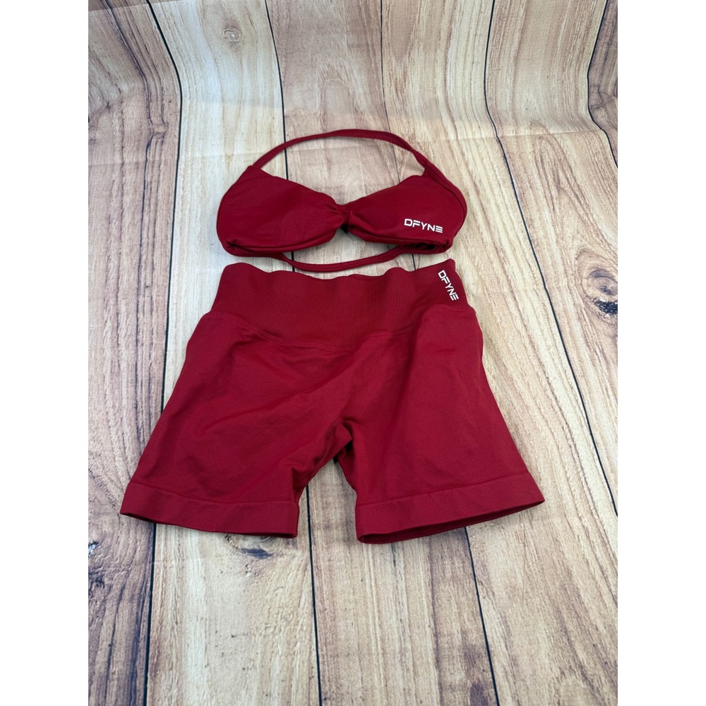 DFYNE Red Seamless Workout Set Halter Bra & Scrunch Shorts Extra Small XS